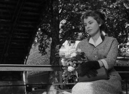 Maj-Britt Nilsson in Waiting Women (1952)