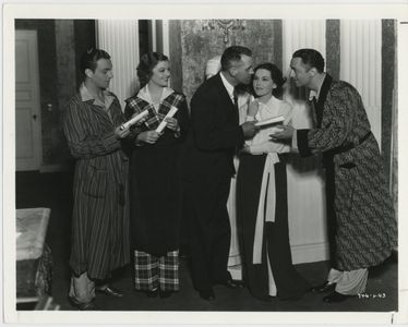 Myrna Loy, Maureen O'Sullivan, William Powell, W.S. Van Dyke, and Henry Wadsworth in The Thin Man (1934)