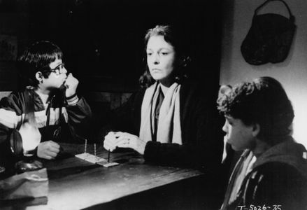 Jane Alexander, Rossie Harris, and Gerry Murillo in Testament (1983)