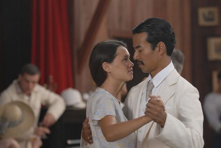 Astrid Bergès-Frisbey and Randal Douc in The Sea Wall (2008)