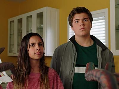 Maxwell Acee Donovan and Kylie Cantrall in Gabby Duran & The Unsittables (2019)