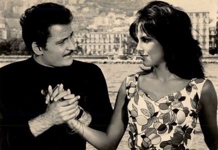 Antonella Lualdi and Domenico Modugno in Appuntamento a Ischia (1960)