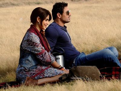 Genelia D'Souza and John Abraham in Force (2011)