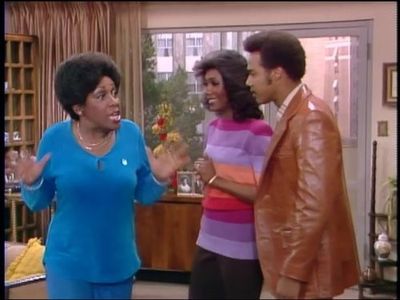 Mike Evans, Isabel Sanford, and Berlinda Tolbert in The Jeffersons (1975)