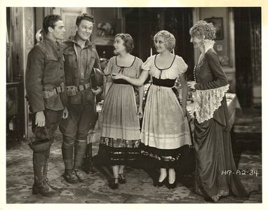 Carrie Daumery, Allan Lane, Zasu Pitts, Thelma Todd, and Guinn 'Big Boy' Williams in War Mamas (1931)