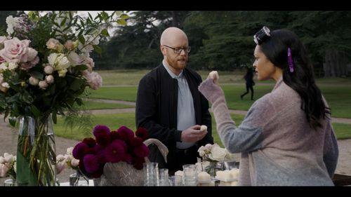 Cynthia Addai-Robinson and Rich Keeble in The People We Hate at the Wedding (2022)
