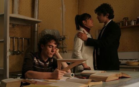 Elio Germano, Diane Fleri, and Riccardo Scamarcio in My Brother is an Only Child (2007)