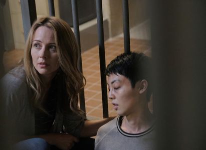 Amy Acker and Michelle Kim in The Gifted (2017)