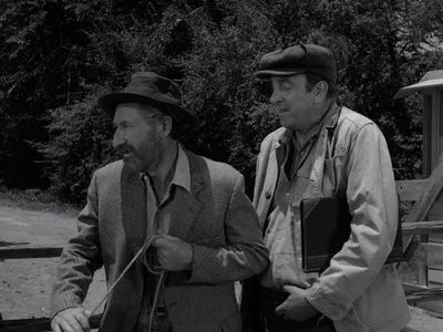 Robert Foulk and Arthur Hunnicutt in The Twilight Zone (1959)