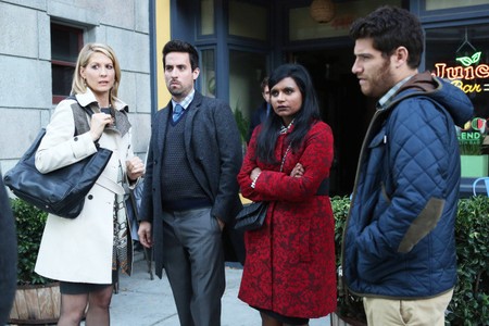 Jenna Elfman, Adam Pally, Mindy Kaling, and Ed Weeks in The Mindy Project (2012)