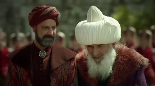 Tuncel Kurtiz and Ozan Güven in The Magnificent Century (2011)
