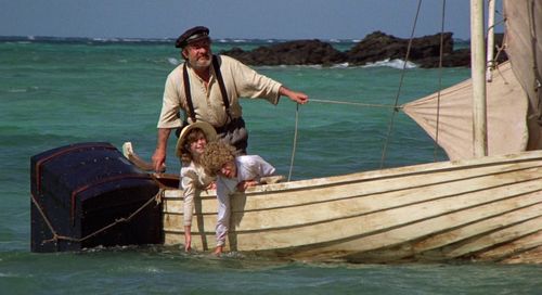 Elva Josephson, Glenn Kohan, and Leo McKern in The Blue Lagoon (1980)
