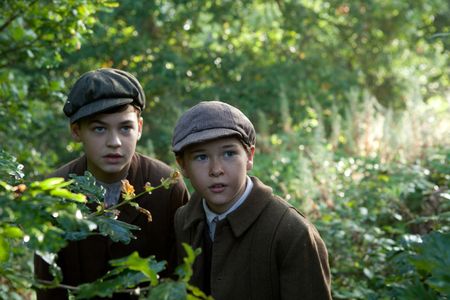 Hero Fiennes Tiffin and Samuel Bottomley in Private Peaceful (2012)