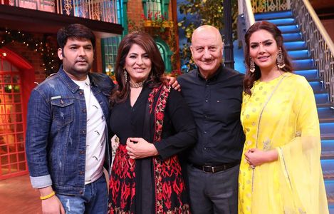 Anupam Kher, Archana Puran Singh, Esha Gupta, and Kapil Sharma in The Kapil Sharma Show: Anupam Kher & Esha Gupta (2019)