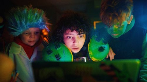 Asher Grayson, Ben Tector, and Dominic Mariche in Kids vs. Aliens (2022)