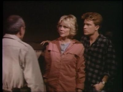 Scott Coffey, Don Gordon, and Penelope Windust in MacGyver (1985)