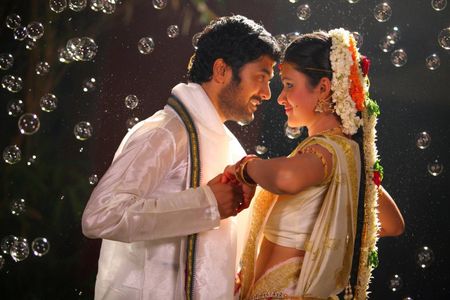 Rahul Ravindran and Kushi in Ala Ela (2014)