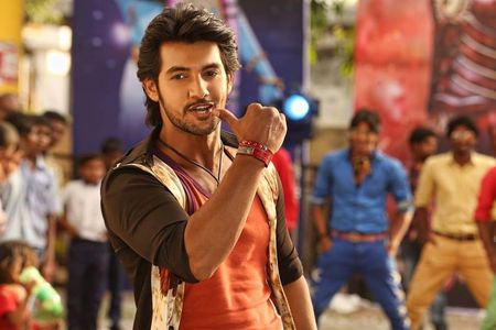 Aadi in Garam (2016)