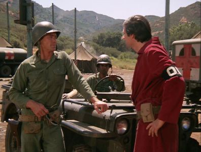 Alan Alda and Edward Winter in M*A*S*H (1972)
