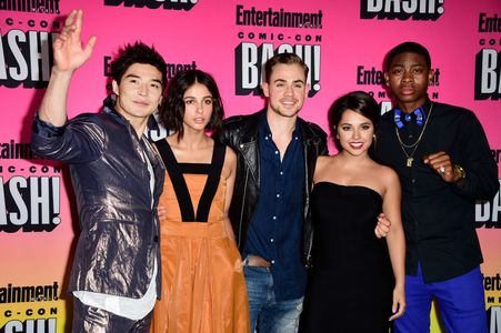 Becky G, Ludi Lin, Dacre Montgomery, Naomi Scott, and RJ Cyler at an event for Power Rangers (2017)