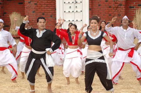 Bharat Jadhav and Kranti Redkar in Jatra: Hyalagaad Re Tyalagaad (2005)