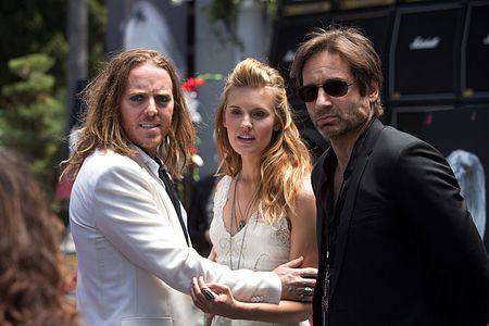 David Duchovny, Maggie Grace, and Tim Minchin in Californication (2007)