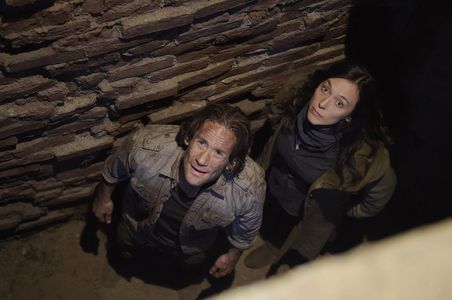 Neil Napier and Severn Thompson in Helix (2014)