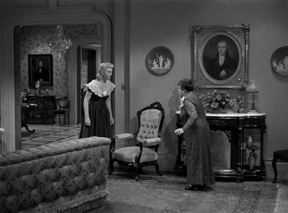 Victoria Horne and Josephine Hull in Harvey (1950)