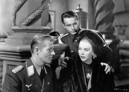 Helmut Dantine, Andrea King, and Kurt Kreuger in Hotel Berlin (1945)