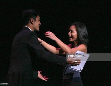 2008 LA Stage Alliance Ovation Awards LOS ANGELES, CA - NOVEMBER 17: Actor John Cho (L) presents an award to Jennifer Pa