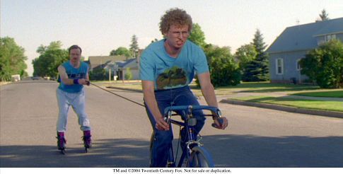 Aaron Ruell and Jon Heder in Napoleon Dynamite (2004)
