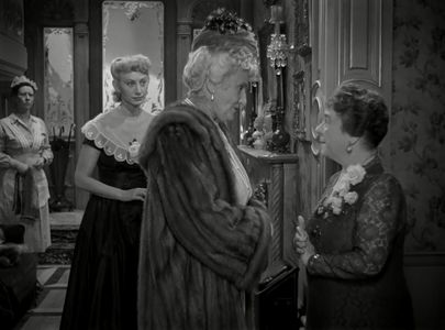 Victoria Horne, Josephine Hull, Grayce Mills, and Maudie Prickett in Harvey (1950)