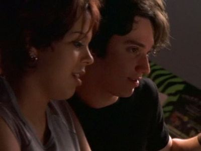 Jake Epstein and Melissa McIntyre in Degrassi: The Next Generation (2001)