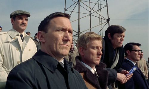 Stanley Baker, Barry Foster, William Marlowe, Michael McStay, and George Sewell in Robbery (1967)