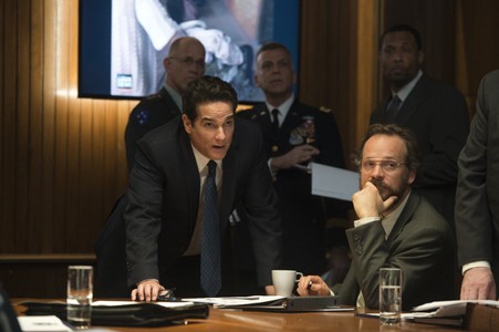 Michael Quinlan, Peter Sarsgaard, and Yul Vazquez in The Looming Tower (2018)