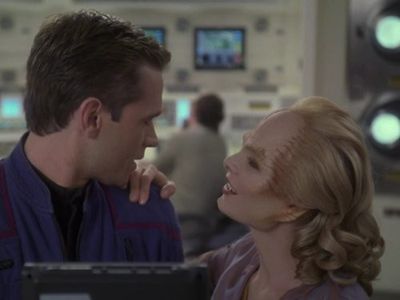 Connor Trinneer and Melinda Page Hamilton in Star Trek: Enterprise (2001)