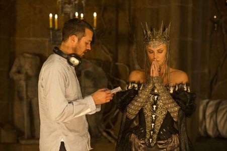 Charlize Theron and Rupert Sanders in Snow White and the Huntsman (2012)