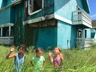 Brooklynn Prince, Valeria Cotto, and Christopher Rivera in The Florida Project (2017)