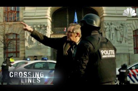 Peter Vollebregt as Den Haag Police Chief Robert Helstrom CROSSING LINES