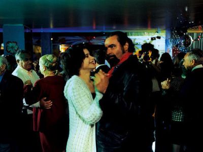 Diego Abatantuono and Valentina Cervi in Children of Hannibal (1998)