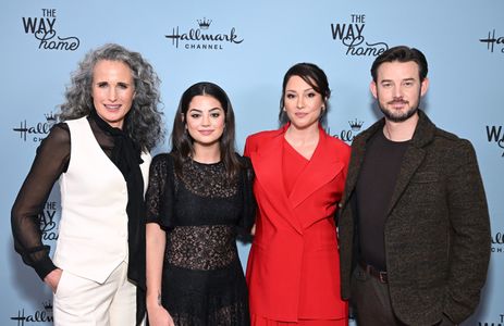 Andie MacDowell, Chyler Leigh, and Sadie Laflamme-Snow at an event for The Way Home (2023)