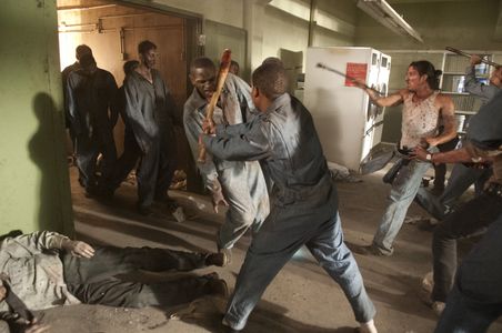 Nick Gomez and Markice Moore in The Walking Dead (2010)