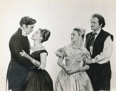 Van Heflin, Donna Reed, Lana Turner, and Richard Hart in Green Dolphin Street (1947)