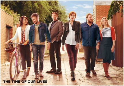 Justine Clarke, Stephen Curry, William McInnes, Shane Jacobson, and Michelle Vergara Moore in The Time of Our Lives (201