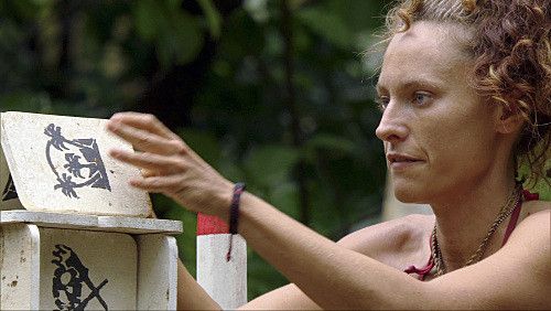 Jerri Manthey in Survivor (2000)