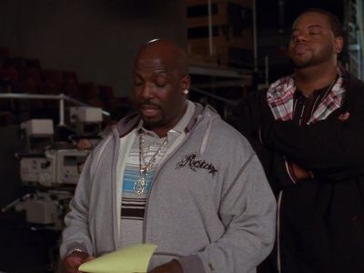 Kevin Dotcom Brown and Grizz Chapman in 30 Rock (2006)