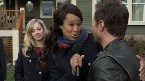 Brenda Crichlow, Drew Lachey, and MacKenzie Porter in Guess Who's Coming to Christmas (2013)
