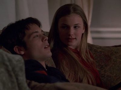 Emily VanCamp and Mike Erwin in Everwood (2002)
