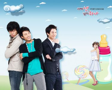Hee Jae, Hyeon-jae Jo, Yoo-jin Kim, and Seong-rok Sin in One Mom and Three Dads (2008)