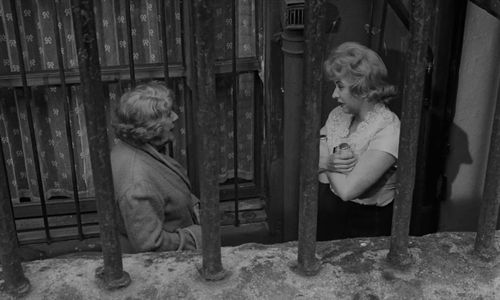 Cicely Courtneidge and Patricia Phoenix in The L-Shaped Room (1962)
